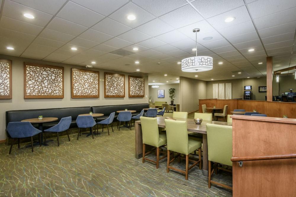 Hotel Wyndham Garden Fresno Yosemite Airport Exterior foto