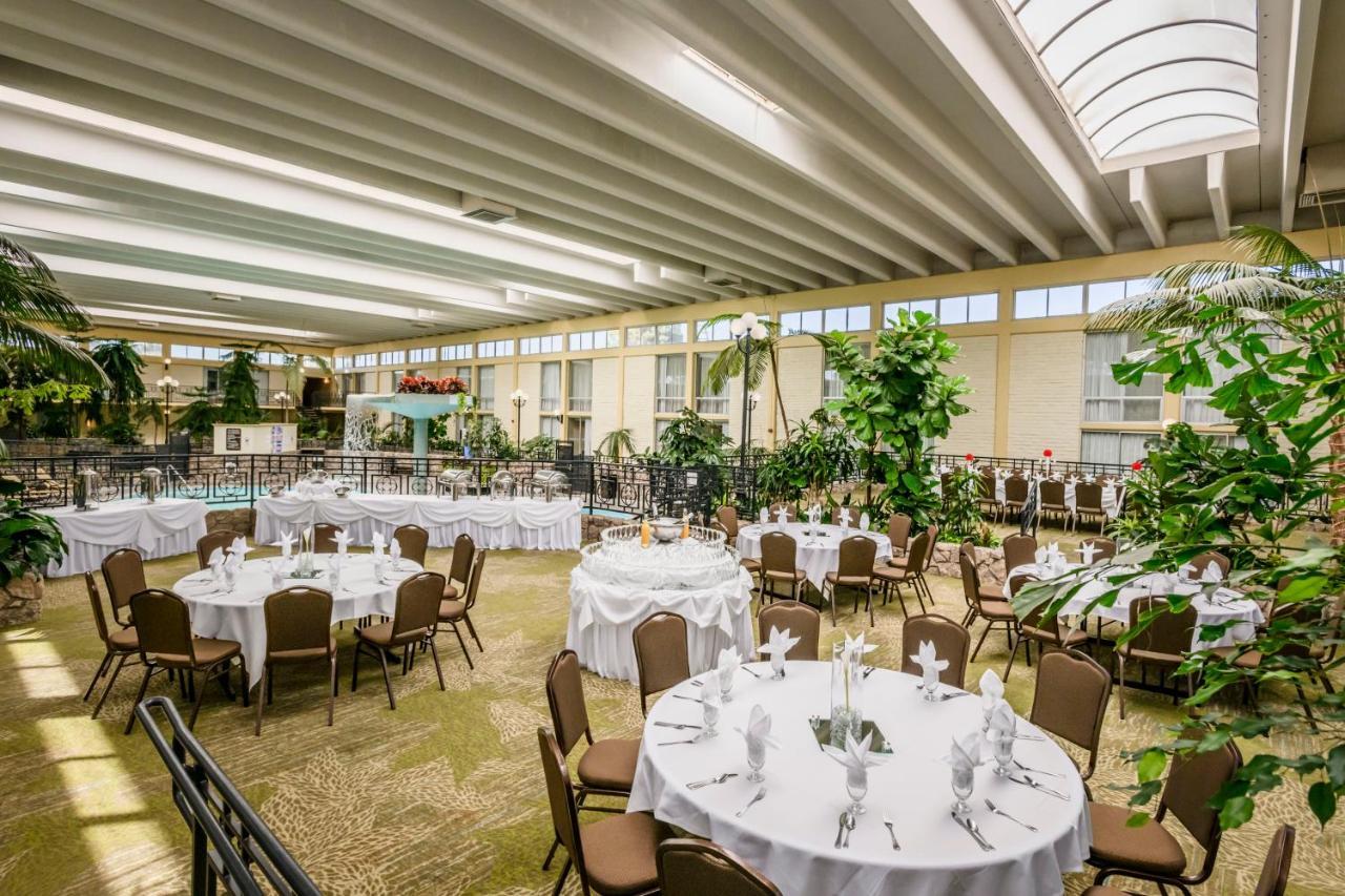 Hotel Wyndham Garden Fresno Yosemite Airport Exterior foto