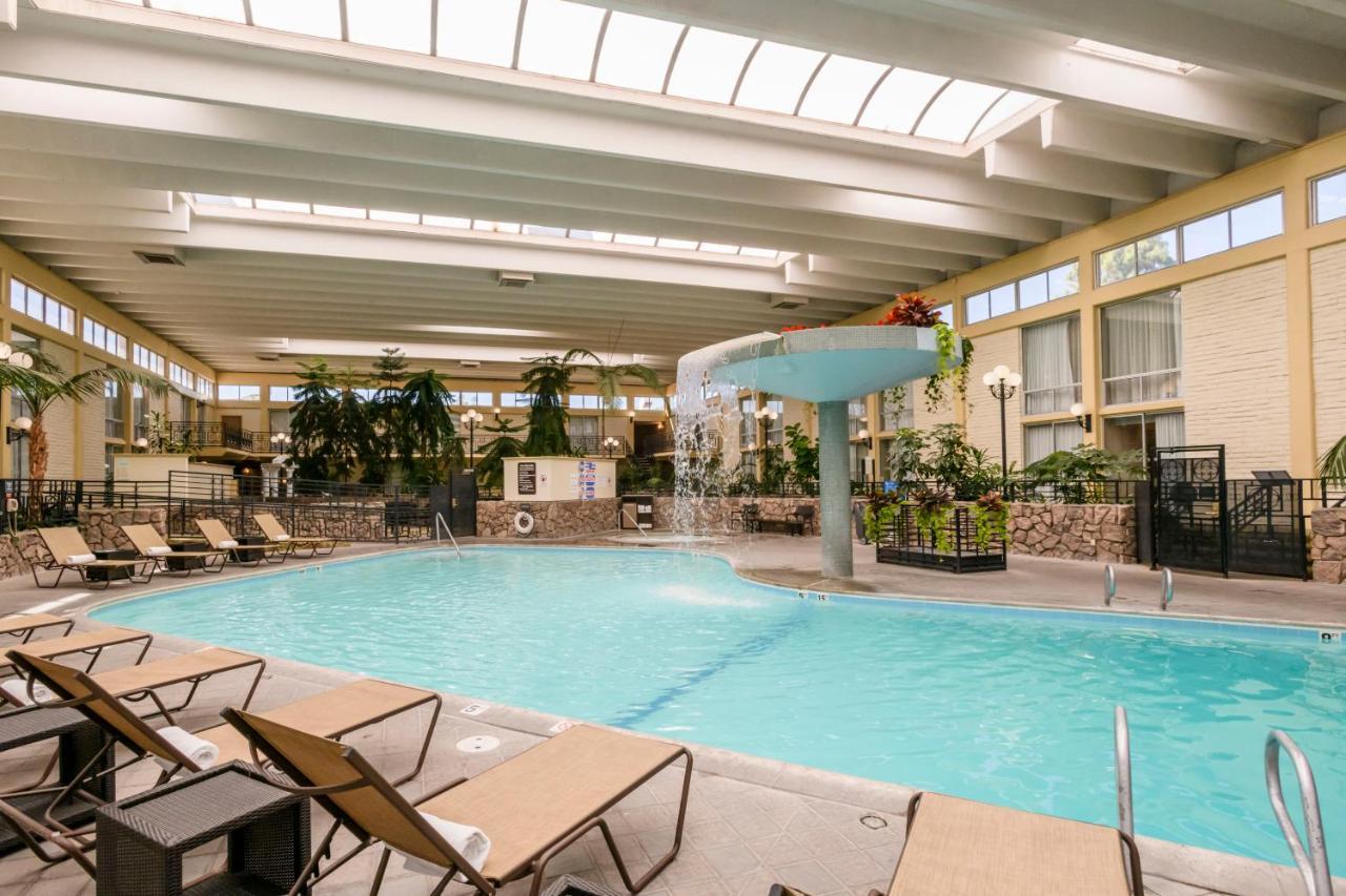 Hotel Wyndham Garden Fresno Yosemite Airport Exterior foto